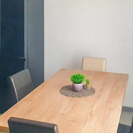 Holiday home Pet Friendly In With Wifi
